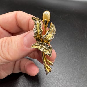 Damascene Spain Pin - Etsy display picture 3