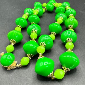 Vintage 70's Plastic Necklace Green Marble Effect - Etsy UK