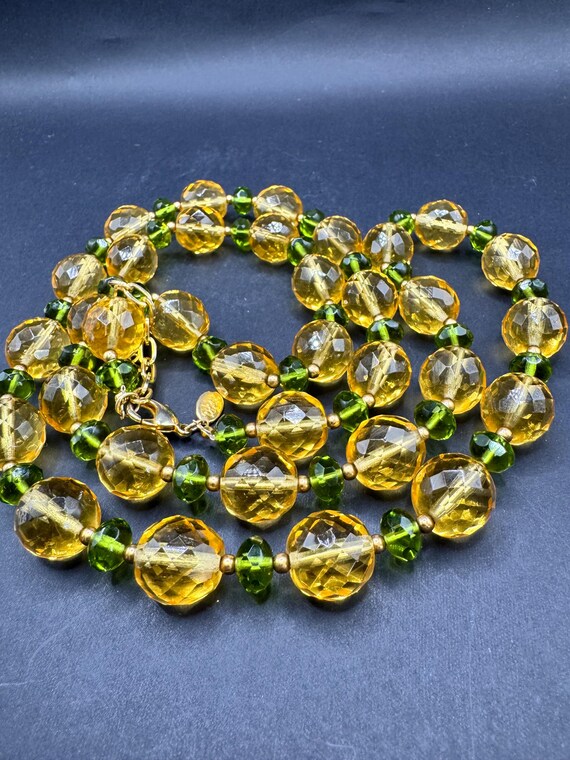 GLASS BEAD NECKLACE PALE YELLOW GLASS BEAD NECKLACE PALE YELLOW