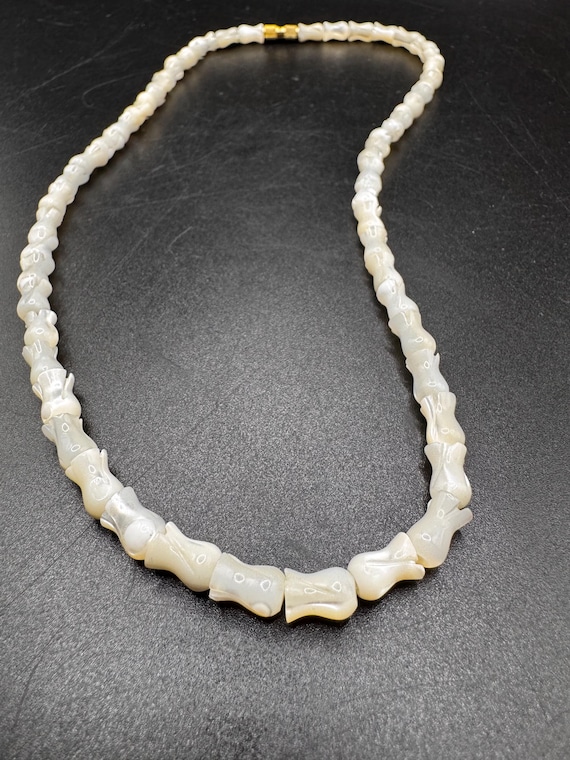 Vintage Hand Carved Mother of Pearl Tulip Necklace