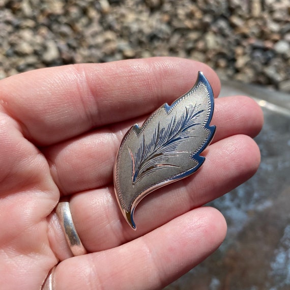 Vintage Etched Leaf Sterling Silver Brooch - image 3