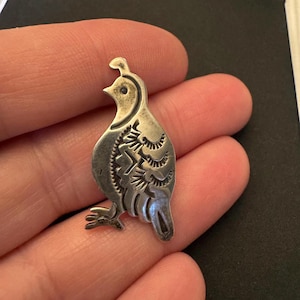 Vintage Signed Native American Stamped Quail Sterling Silver Pin