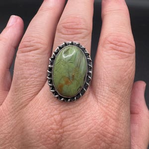 Anillo de plata 925 con turquesa verde del suroeste de Desert Rose Trading