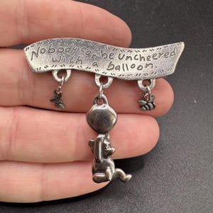 Vintage Schmuck signiert Danforth Pewter entzückende Winnie Puuh Disney Brosche