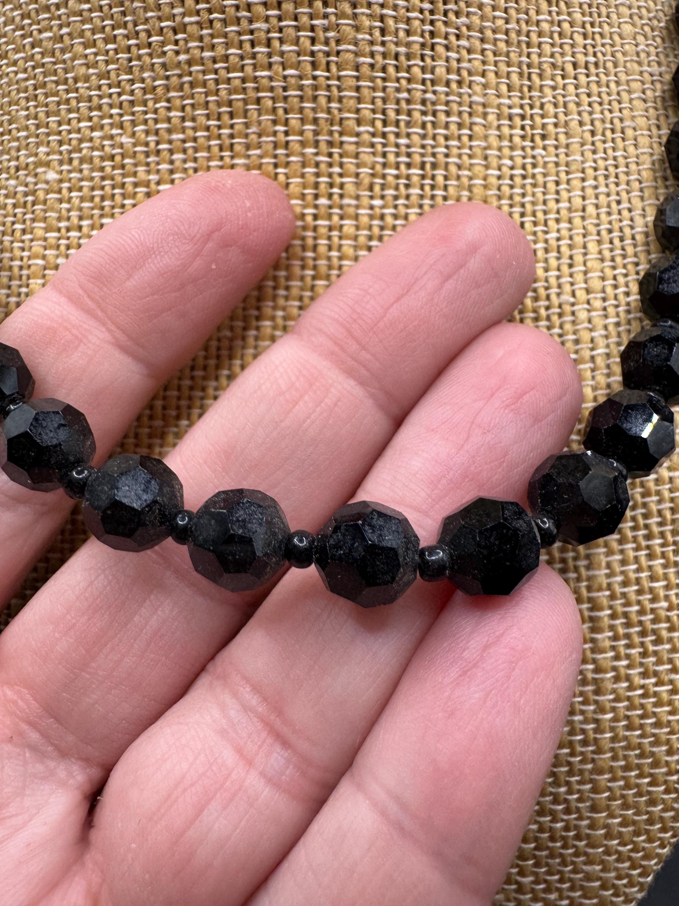 Collier Ancien En Perles De Jais Noir à Facettes Avec Strass - Bijou Vintage | Occasion