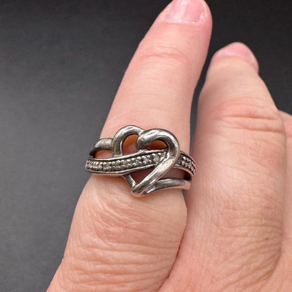 Vintage Diamond Heart Sterling Silver Ring size 4