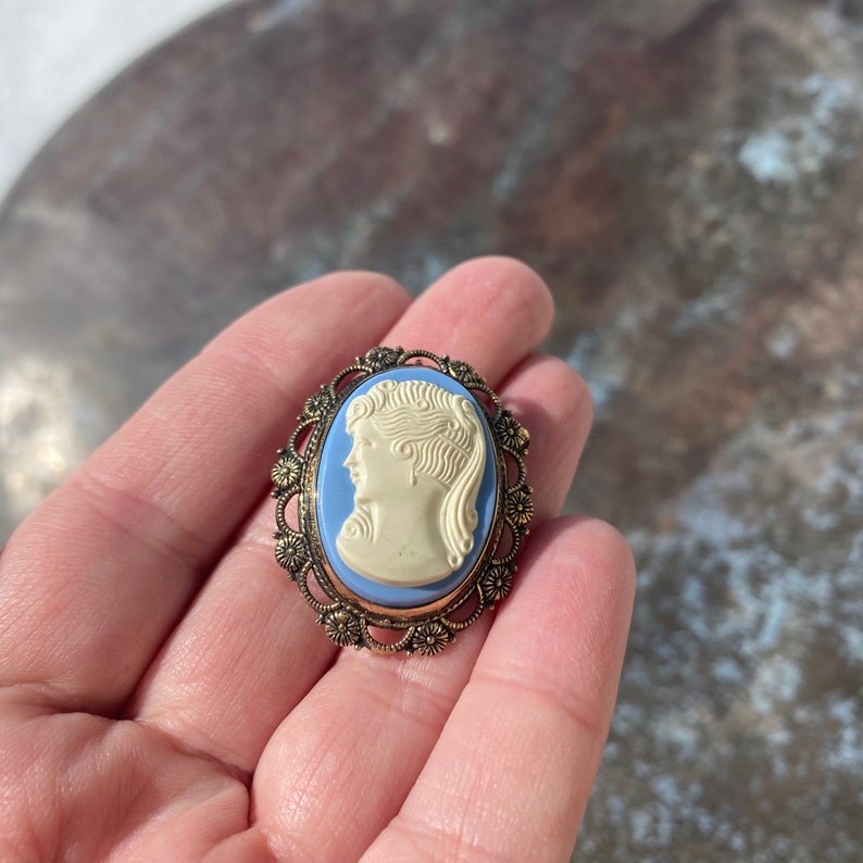 Vintage Wells Gold Vermeil Cameo