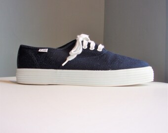 liz claiborne tennis shoes