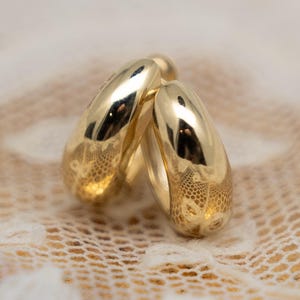 Chunky Huggie Hoop Earrings in 14k Yellow Gold