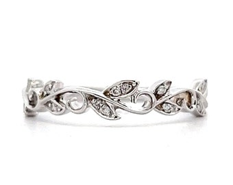 Diamond Leaf Wedding Band in 14k White Gold