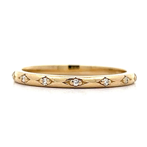 Flush Set Diamond Wedding Band in 14k Yellow Gold