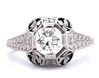 Vintage Art Deco filigree Diamond Engagement Ring in Platinum