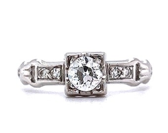 Art Deco Engagement Ring in 18k White Gold