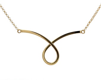 Loop Pendant Necklace in 14k Yellow Gold