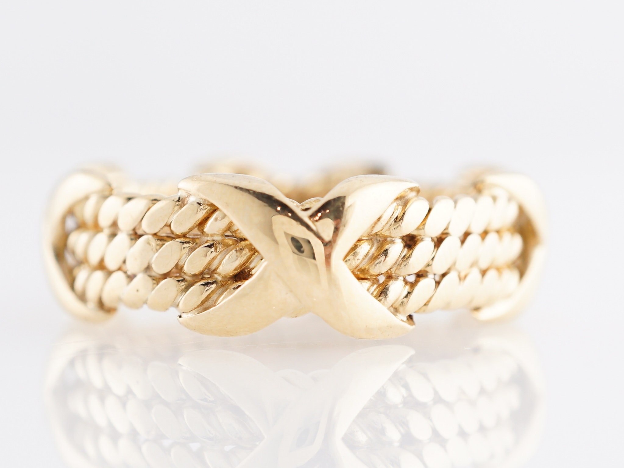 Six Row X Rope Ring