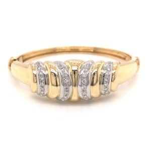Modern Diamond Bangle Bracelet in 18k Gold