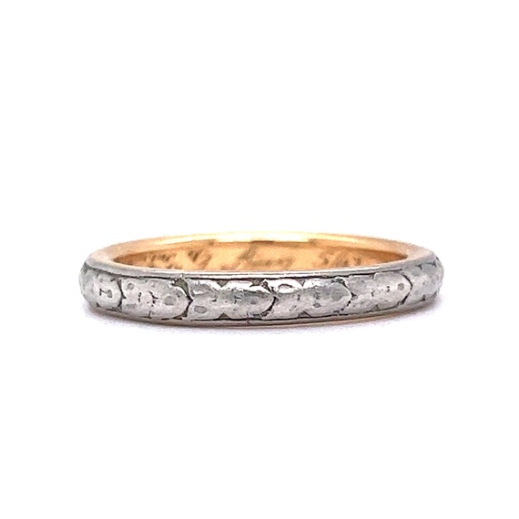 1900's Antique Engraved Wedding Band in 18k White… - image 3