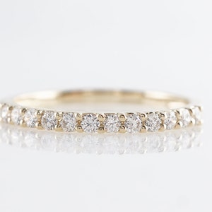 Simple Yellow Gold Diamond Wedding Band 14k