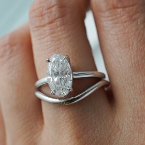 Thin Curved Stacking Band in 14k White Gold