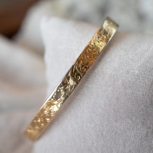 Antique Victorian Engraved Bracelet in 14k Yellow Gold