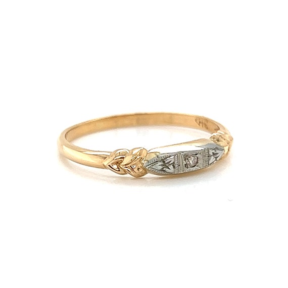 Retro Single Diamond Two-Toned Wedding Band in 14… - image 4