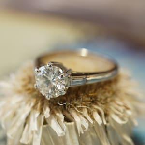 1950&#39;s Round Brilliant Diamond Engagement Ring in 18k White Gold