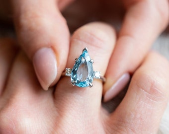 3 Carat Pear Cut Aquamarine Ring w/ Diamond Accents in 14k