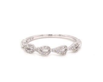 Pave Diamond Wedding Band en oro blanco de 14k