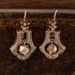 Antique Victorian Dangle Earrings in 14k Yellow Gold
