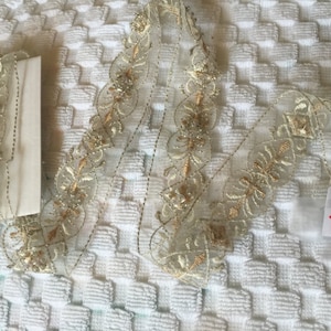 1 Yard of Beaded sequins Trims .Narrow Trims, Trims, Beaded Trims, Doll Trims, Costumes, Home Decor, DIY Trims, Sari Trim
