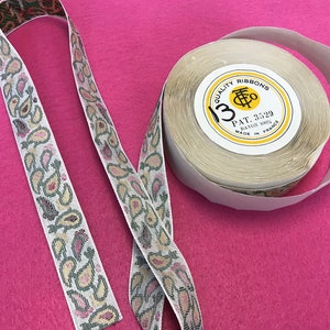 Vendu par rouleau de 10 mètres. Fabriqué en France. Rubans vintage tissés cachemire, ruban Français jacquard, 2,5 cm de large.