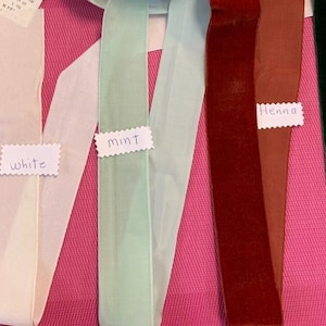 Fluwelen vintage linten. Op maat gesneden verkocht. 2" breed, gemaakt in Frankrijk. Materiaal viscose