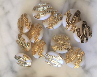 12 Vintage Button,White ,Gold  Acrylic Buttons.Acrylic Buttons, White Buttons, Supplies, Vintage Buttons. Choose your size.