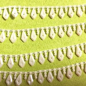 36 mètres de perles tissées vintage, perles texturées brillantes vintage. Rouleau de perles, perles continues. perles vintage, rangs de perles