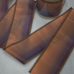 Cinta de picot francesa antigua. 3 pulgadas de ancho. Se vende por rollo de 10 yardas. Fabricada en Francia.