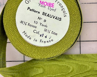 Sold by the yard.Made in France No9 1 1/2 WIDE 44% Rayonne 56 CottonCol. 147