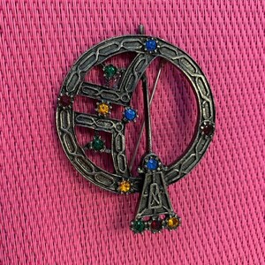 Rhinestone Brooch Irish Claddagh Pins.