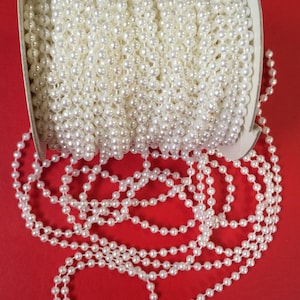 36 mètres de fausses perles vintage sur bobine, guirlande de perles blanches. Perles brillantes. 5 mm
