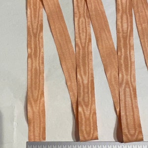 Beautiful Sawtooth Edge Moire Gros Grain Ribbon. Sold by the yard.Petersham,Hatband Ribbon Millinery,Pattern Beauvais. No 5.Col. 138