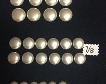 12  Japanese Vintage Pearl Buttons.