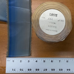 Vintage Frans picotlint. 3 inch breed. Verkocht per rol van 10 yards. Gemaakt in Frankrijk.