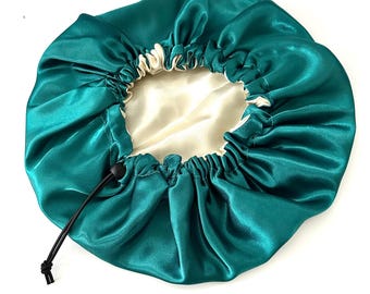 Reversible Emerald Green Satin Bonnet. Adjustable Night Hair Protection for Afro Hair. Hair Care Accessory