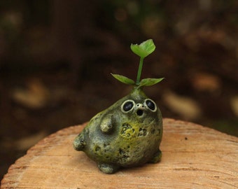 Nature Spirit, Polymer Clay, Black Onyx, Fantasy Creature, Faerie, Leaf, Sprout, Mandrake, Green, Figurine, Whimsical, Fairytale, Handmade