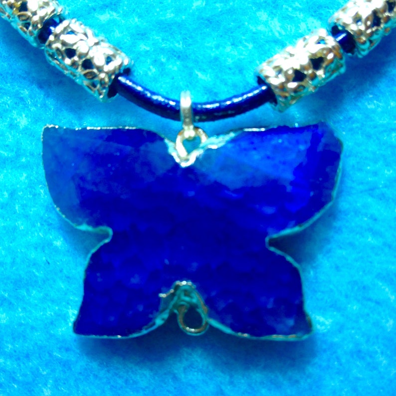 By Cherokee Designer Sale BUTTERFLY BLUE AGATE Bright Beautiful Gem+2 Blue Leather Cords Each 3mm Wide Necklace