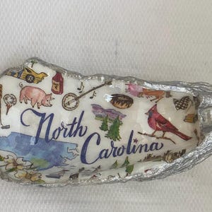Handmade Oyster Shell Trinket Holder, Hostess Gift, Unique Decoupage Oyster Shell, Coastal Gift, Jewelry Holder, NC State Map