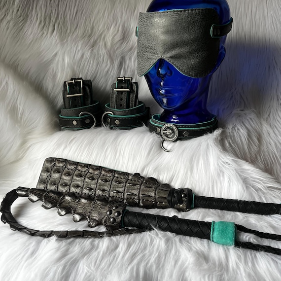 Leather Bondage Set, Restraints, Collar, Posture Collar, Blindfold,  Flogger, Fancy BDSM Set, Bondage Gear, Fetish Wear - Etsy