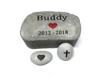 PERSONALIZED Pet Memorial Stone // Engraved Stone // Customized // Grave Marker // Headstone // Garden Stone // Gift // 5x4