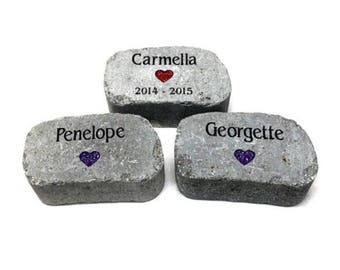 PERSONALIZED Pet Memorial Stone // Engraved Stone // Customized // Grave Marker // Headstone // Garden Stone // Gift //5x4