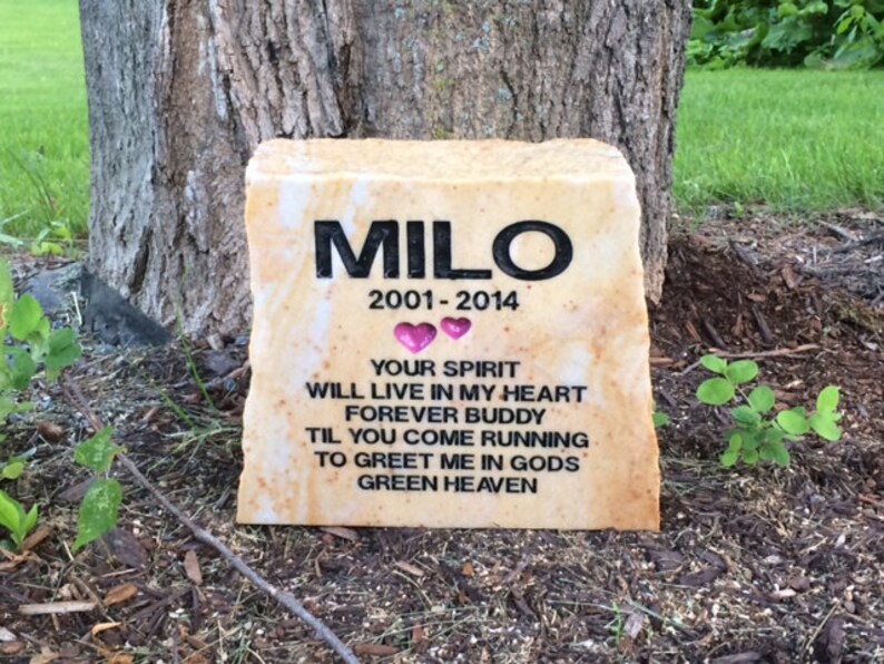 PERSONALIZED Natural Stone Pet Memorial // Engraved Stone // Polished Stone // Grave Marker // Headstone // Garden Stone // Gift image 5