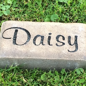 PERSONALIZED Pet Memorial Stone // Engraved Stone // Customized // Grave Marker // Headstone // Garden Stone // Gift // 3x6